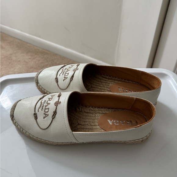 Prada Embossed Logo Hemp Espadrilles Flat Shoes - Picture 3 of 7